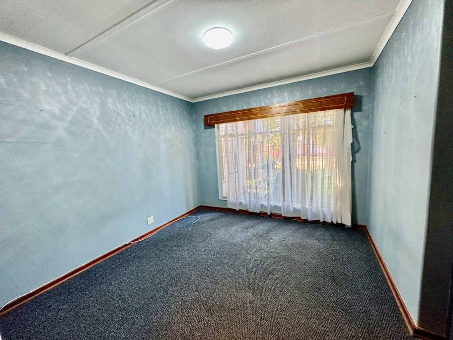 5 Bedroom Property for Sale in Potchefstroom North West